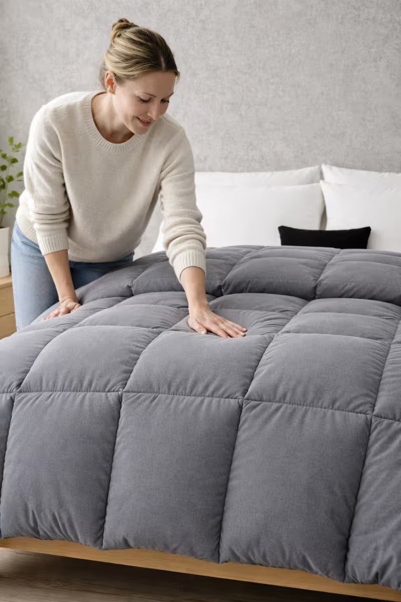 Box-Stitched Plush Comforter