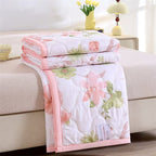 Quilted Blanket with Graphic Print
