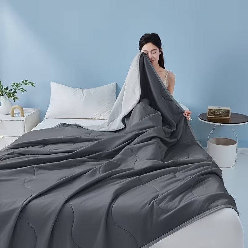 Wavy Quilted Blanket with Piped Trim