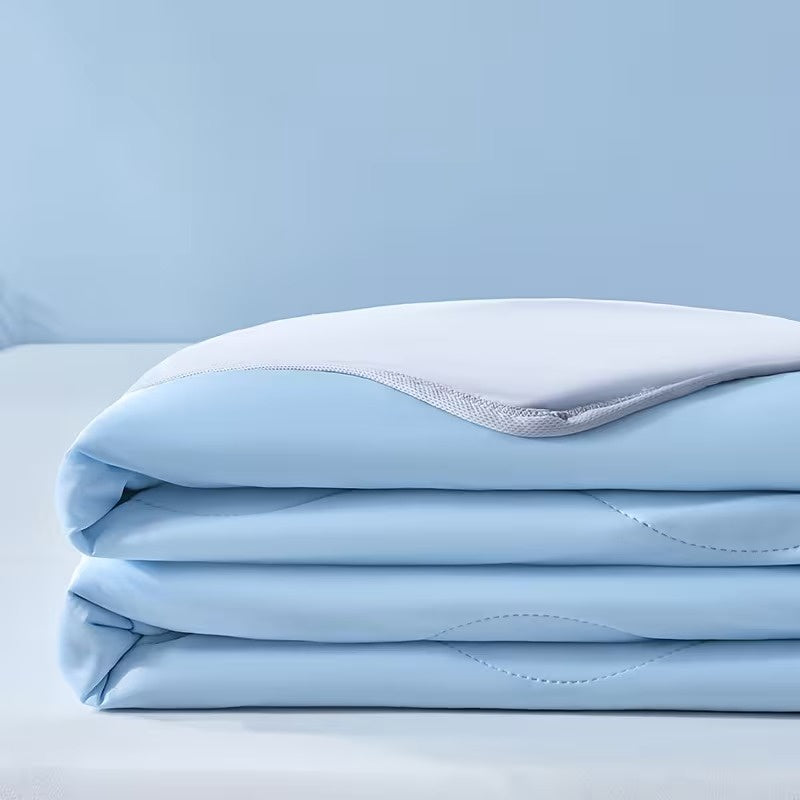 Wavy Quilted Blanket with Piped Trim
